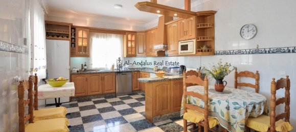 8 bedrooms House in Vinuela, Spain No. 58456 5