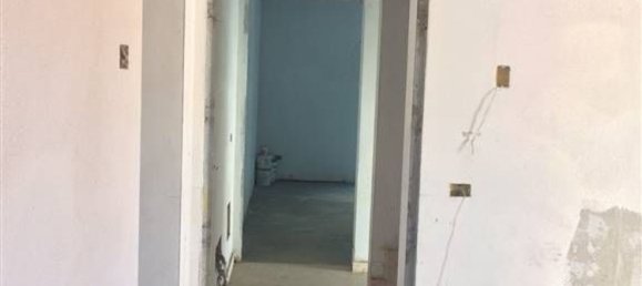 Квартира с 3 комнатами в Чертальдо, Италия № 90494 9