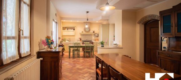 10 غرف نوم فيلا في Calvagese della Riviera, Italy رقم 295846 7