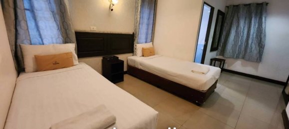 54 bedrooms Hotel in Bangkok, Thailand No. 13823 10