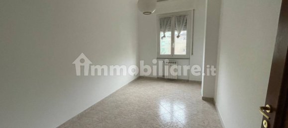 2 Schlafzimmer Wohnung in Genoa, Italy, Nr. 109763 9
