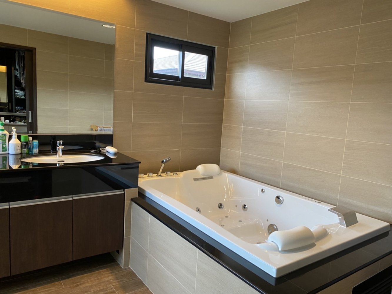 Café / restaurante T3 em Pattaya, Thailand N.º 4050