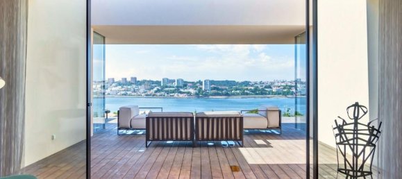 4 bedrooms Villa in Vila Nova de Gaia, Portugal No. 182830 2