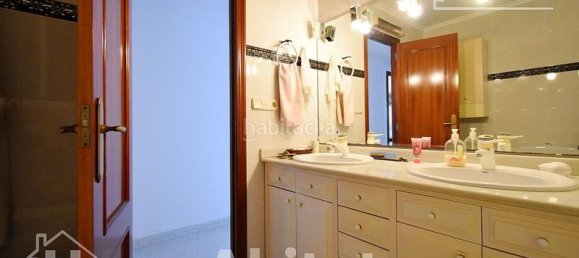 3 bedrooms Apartment in Valencia, Spain No. 34862 33