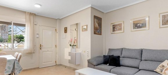 Bungalow de 2 dormitorios en Torrevieja, Spain No. 178496 2