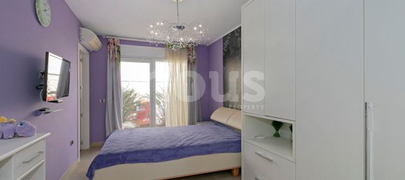 4 bedrooms Villa in Callao Salvaje, Spain No. 13993 18