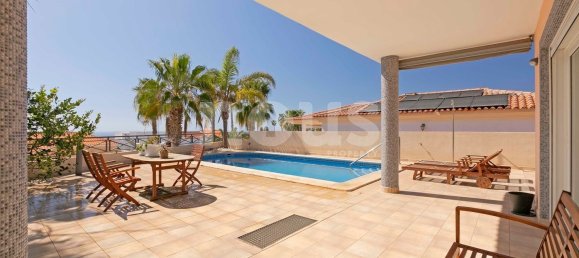4 bedrooms Villa in Callao Salvaje, Spain No. 13993 6