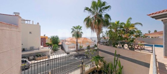 4 bedrooms Villa in Callao Salvaje, Spain No. 13993 21