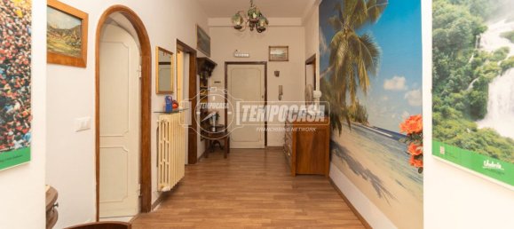 3 Schlafzimmer Wohnung in Perugia, Italy, Nr. 365777 6
