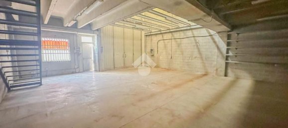 220m² Warehouse in Vignate, Italy No. 316036 4