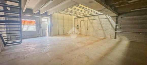 220m² Warehouse in Vignate, Italy No. 316036 5