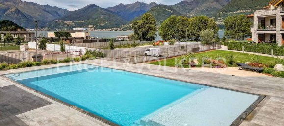 Villa de 3 dormitorios en Colico, Italy No. 68603 9