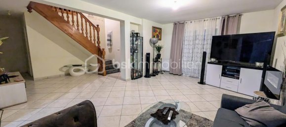 Дом с 5 спальнями в Саран, Франция № 152013 3