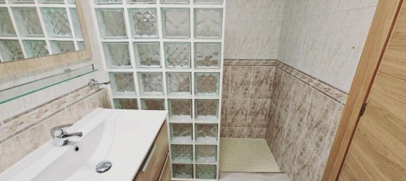 5 dormitorios villa en venta en Torrevieja, Alicante, Comunidad Valenciana, Spain № 365546 24