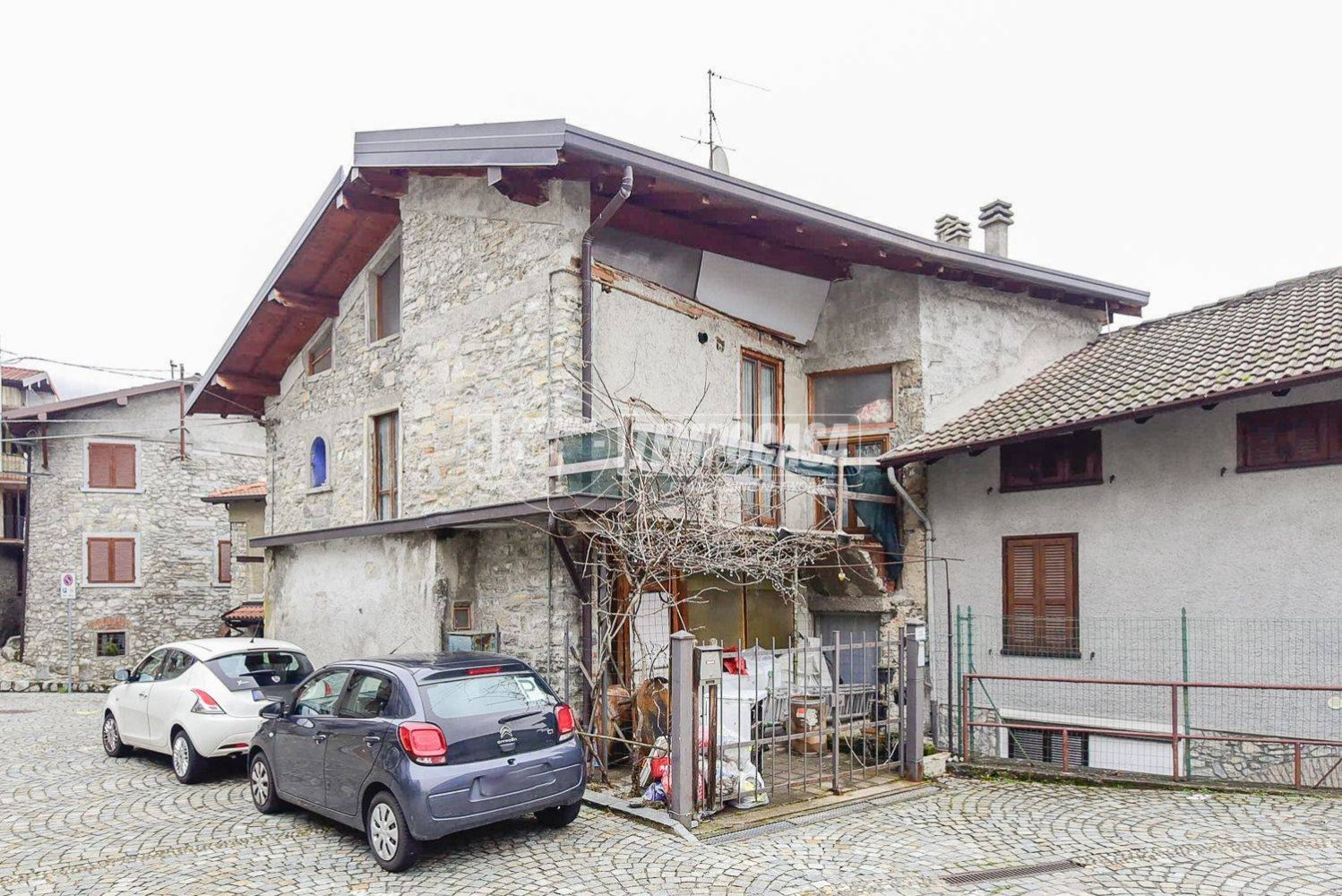 2 Schlafzimmer Wohnung in Sormano, Italy, Nr. 198768