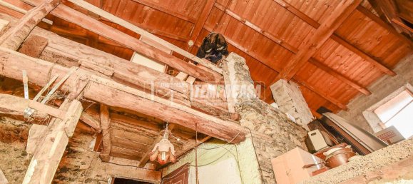 2 Schlafzimmer Wohnung in Sormano, Italy, Nr. 198768 5