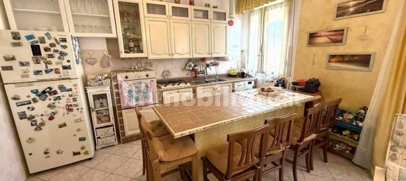 2 bedrooms Apartment in Cecina, Italy No. 286032 5