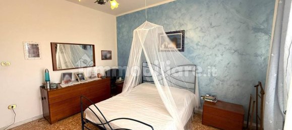 2 bedrooms Apartment in Cecina, Italy No. 286032 8