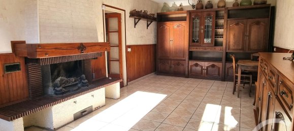 Moradia em banda T2 em Jalognes, France N.º 92247 4