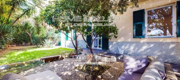 6 rooms Apartment in Genoa, Italy No. 37352 5