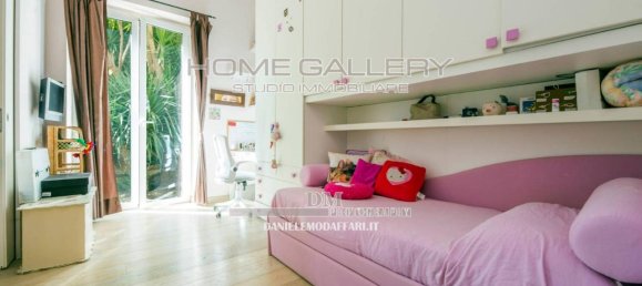 6 rooms Apartment in Genoa, Italy No. 37352 30
