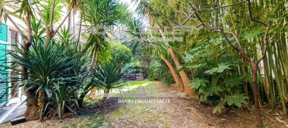 6 rooms Apartment in Genoa, Italy No. 37352 41