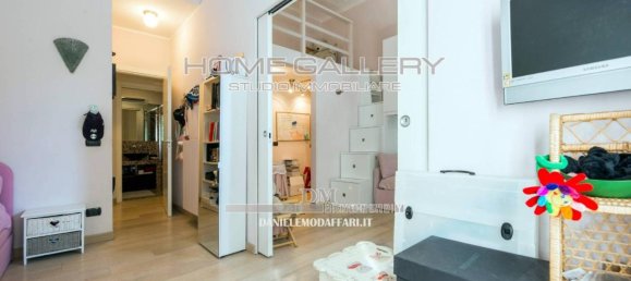 6 rooms Apartment in Genoa, Italy No. 37352 27