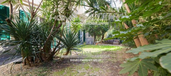 6 rooms Apartment in Genoa, Italy No. 37352 42