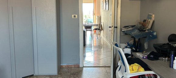 Apartamento de 3 divisões em Moncalieri, Italy N.º 295408 7