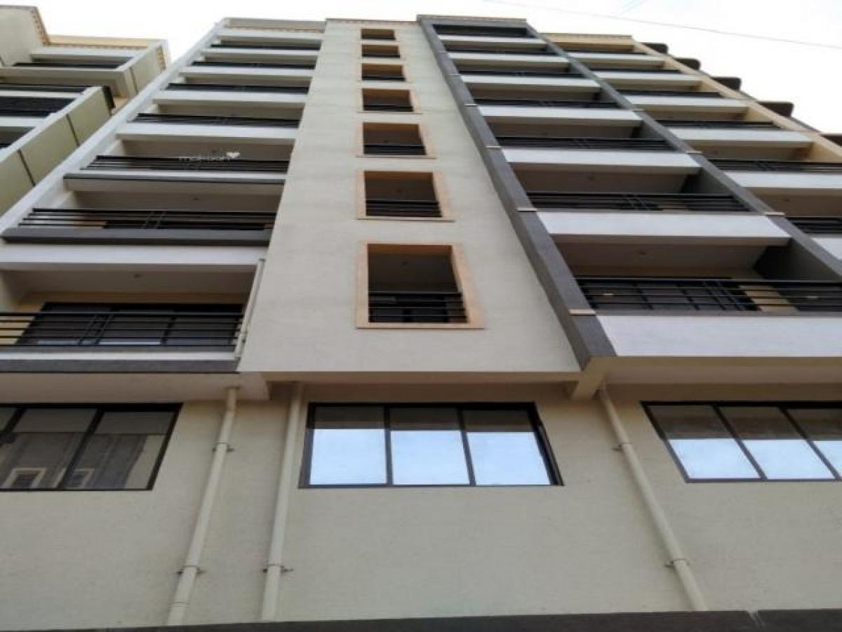 2 bedrooms House in Mumbai, India No. 5862