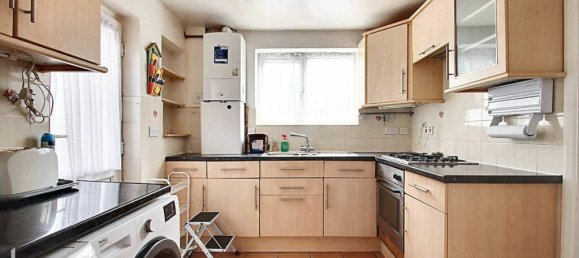 2 Schlafzimmer Haus in Hayes, United Kingdom, Nr. 5072 5