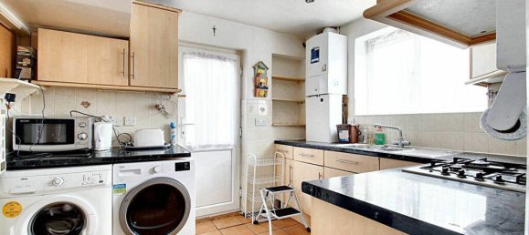 2 Schlafzimmer Haus in Hayes, United Kingdom, Nr. 5072 4