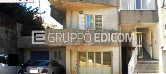 5 rooms Apartment in Caraffa di Catanzaro, Italy No. 186105 2