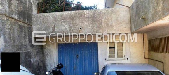 5 rooms Apartment in Caraffa di Catanzaro, Italy No. 186105 4