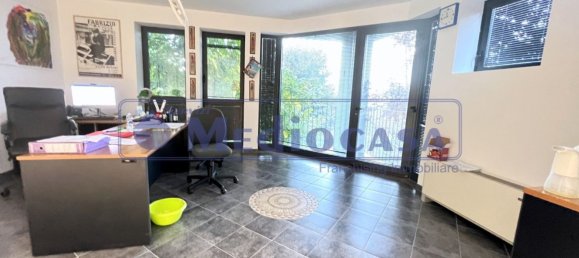 2441m² Warehouse in Boara Pisani, Italy No. 65400 42