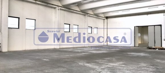 2441m² Warehouse in Boara Pisani, Italy No. 65400 9
