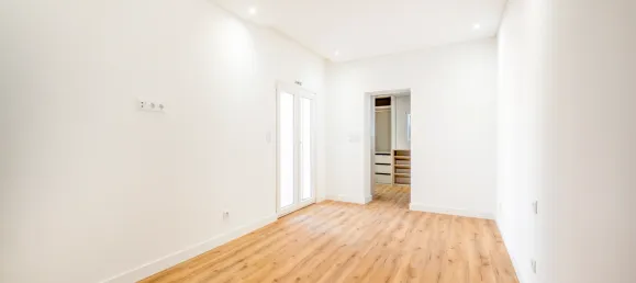 3 bedrooms House in Lisbon, Portugal No. 54467 5