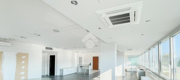 13 rooms Office in Castenedolo, Italy No. 143371 38