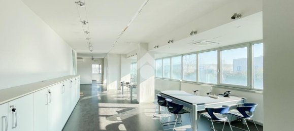 13 rooms Office in Castenedolo, Italy No. 143371 26