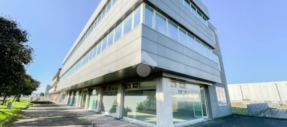 13 rooms Office in Castenedolo, Italy No. 143371 16