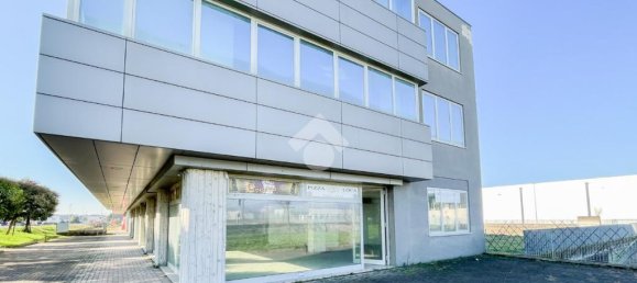 13 rooms Office in Castenedolo, Italy No. 143371 24