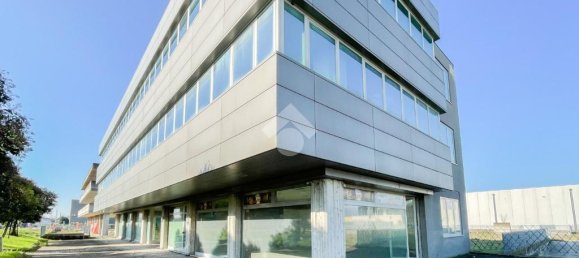 13 rooms Office in Castenedolo, Italy No. 143371 36