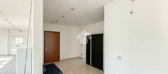13 rooms Office in Castenedolo, Italy No. 143371 42