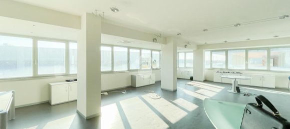 13 rooms Office in Castenedolo, Italy No. 143371 11