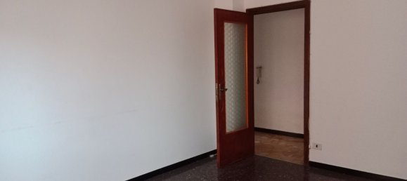 6 rooms Apartment in Genoa, Italy No. 27902 15