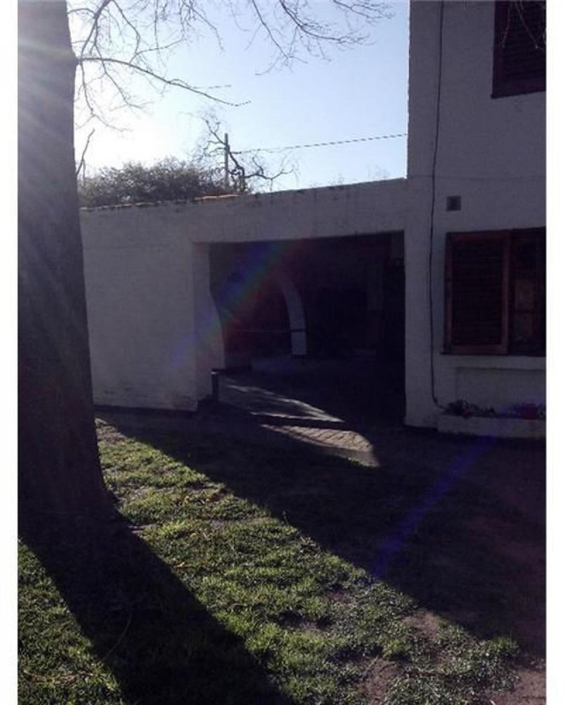 200m² Land in Almirante Brown, Argentina No. 110704