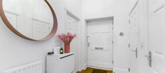 1 bedroom Apartment in Epsom, United Kingdom No. 9727 2