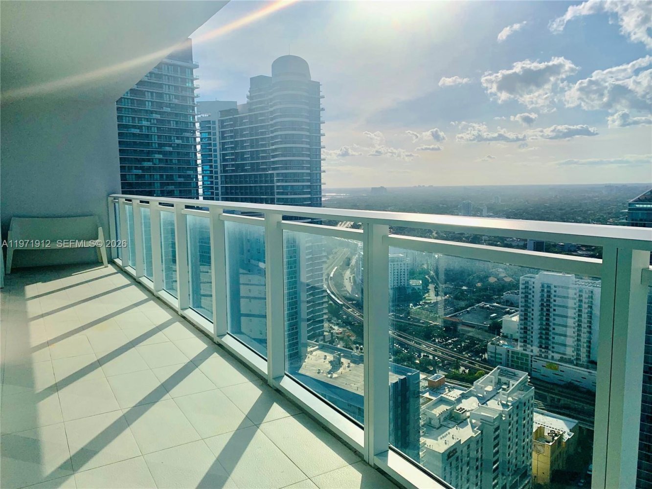 2 dormitorios propiedad comercial en alquiler en Miami, Miami-Dade, Florida, USA № 614538