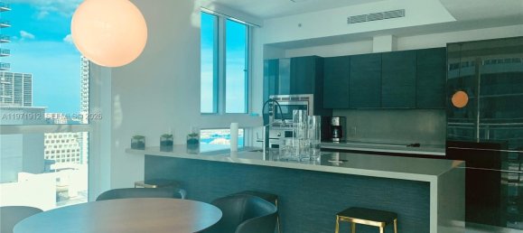2 dormitorios propiedad comercial en alquiler en Miami, Miami-Dade, Florida, USA № 614538 10