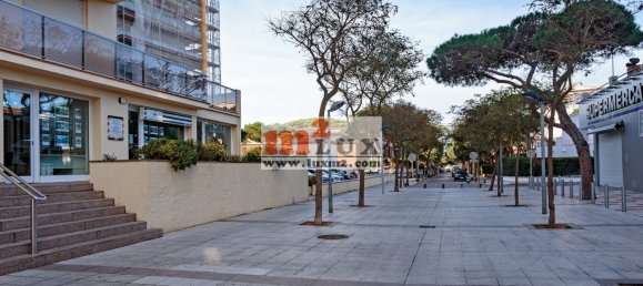 40m² Commercial property in Platja D'aro, Spain No. 13349 4